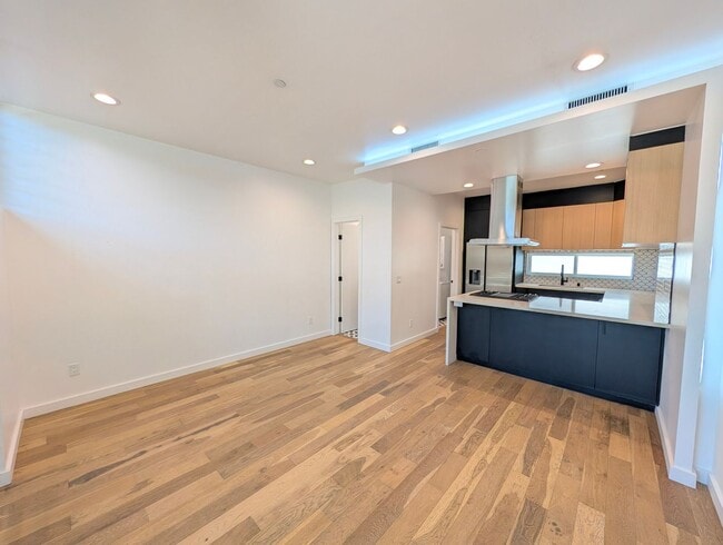 Photo - 4260 Laurel Canyon Blvd Unit 4260