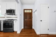 Photo - 19101 Sylvan St House