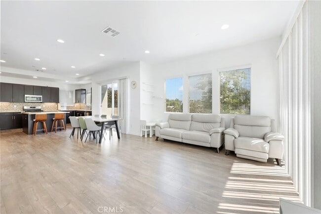 Photo - 711 Brooklyn Dr