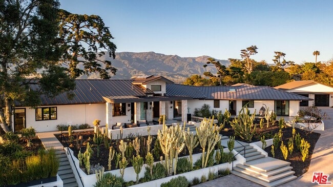 Photo - 4610 Via Vistosa