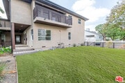 Photo - 627 N Niagara St House