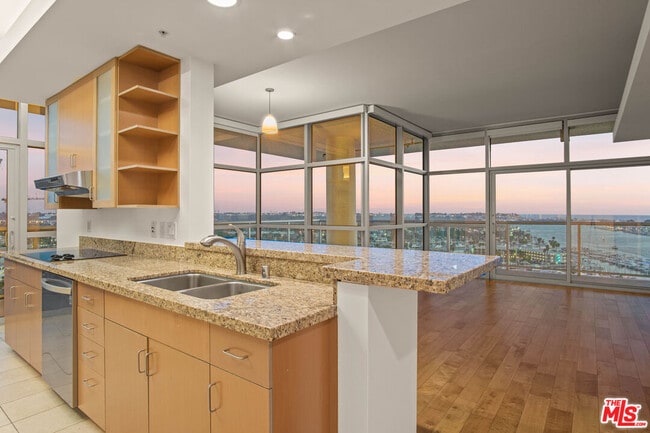 Photo - 13700 Marina Pointe Dr Unit 1801