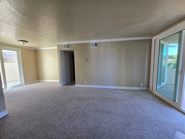 Photo - 4705 Kester Ave Unit 305