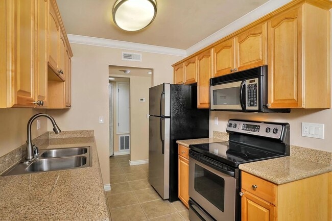 Legacy Condominium Apartments - Legacy Condominium Apartments