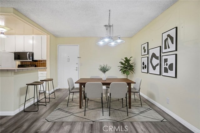 Photo - 8650 Gulana Ave