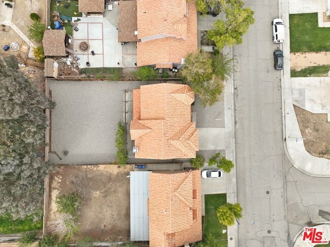 Photo - 37105 Zinnia St