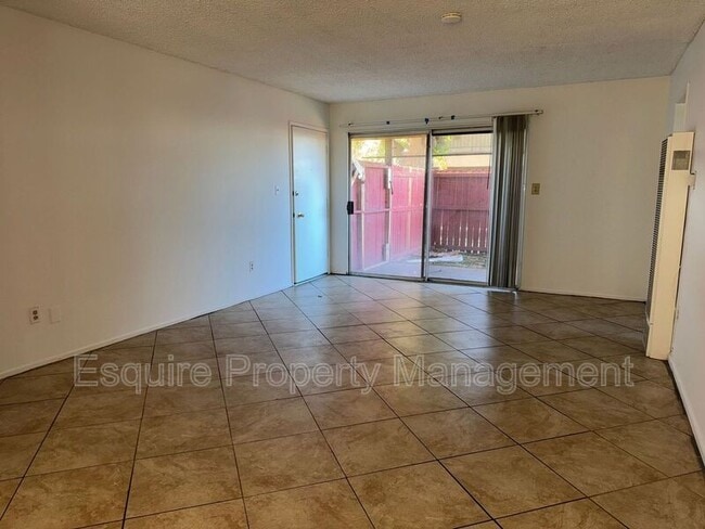 Photo - 2070 N Ventura Rd Unit 1