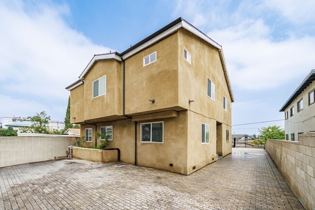 Spacious 4-Bedroom, 3-Bath Home – Modern U... - Spacious 4-Bedroom, 3-Bath Home – Modern U... Unit 2833