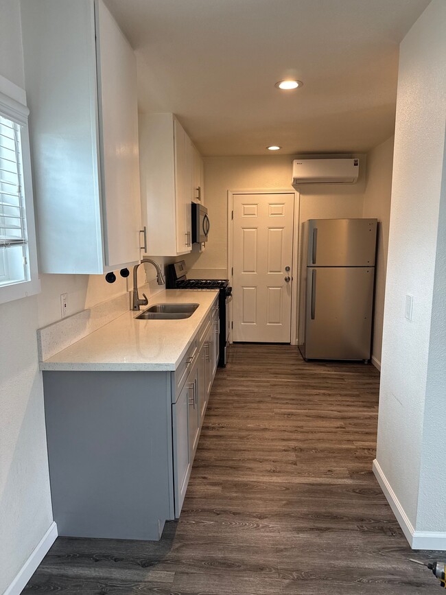 Photo - 241 W 89th St