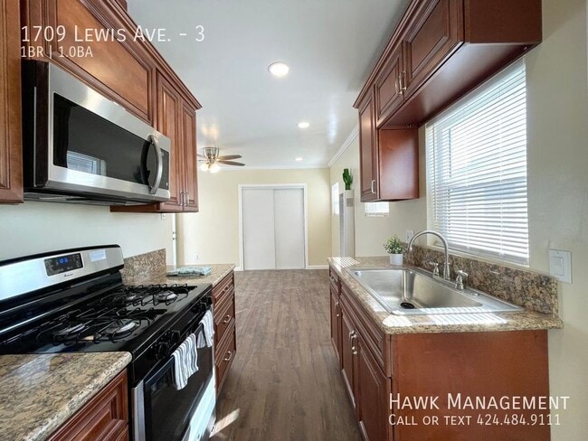 Photo - 1709 Lewis Ave Unit 3