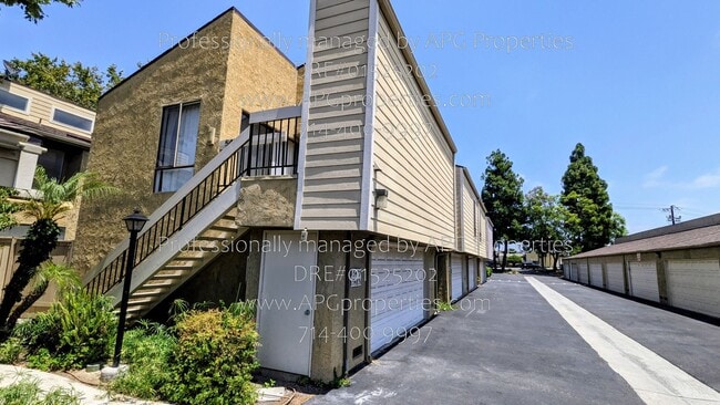 Building Photo - 5477 Twin Lakes Dr