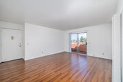 2BR, 1BA - 785SF - Living Room - 2422 E. 11th St.