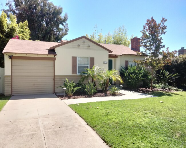 Street Front & Driveway - 4142 Shadyglade Ave