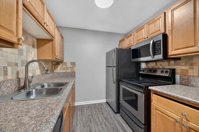 Photo - Upgraded 1 Bedroom Unit with Spacious Bedroom!