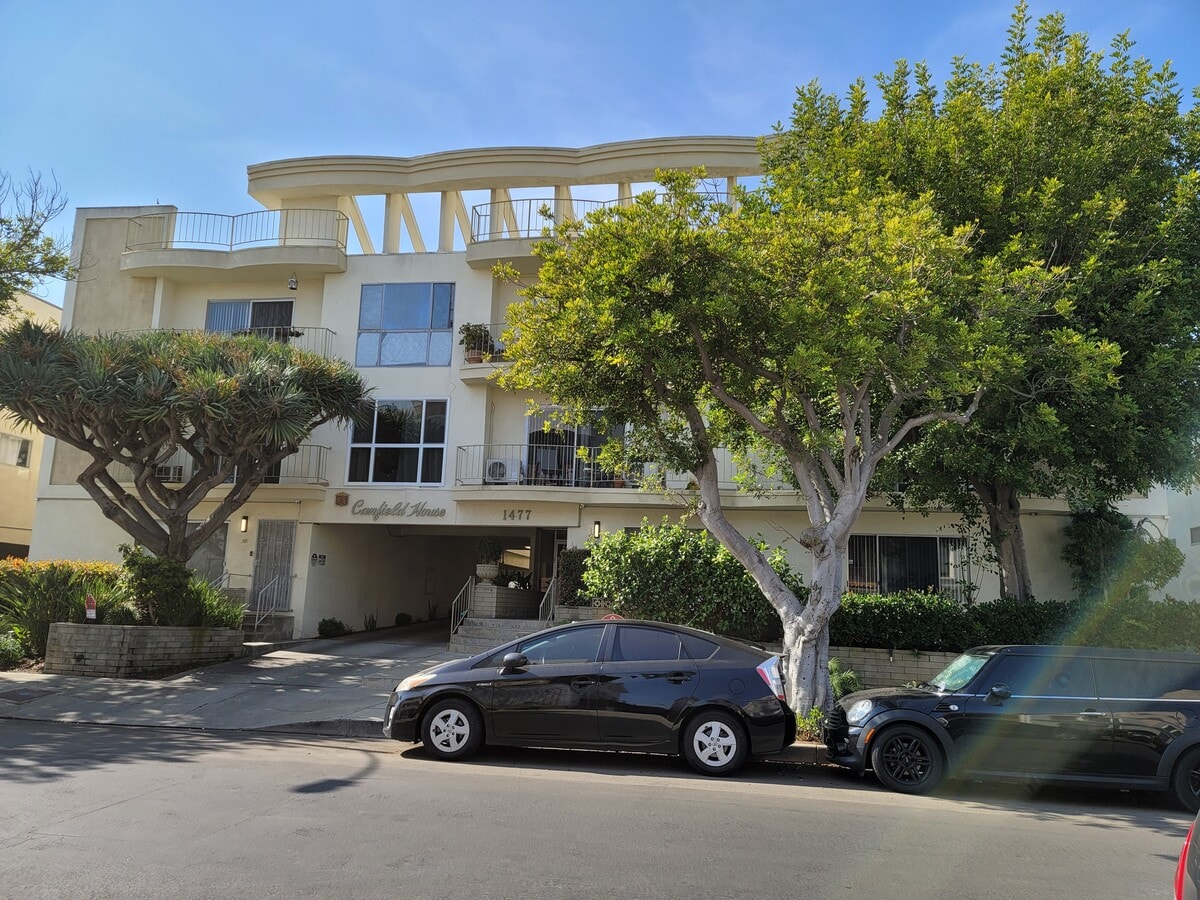 Photo - Canfield Apartments