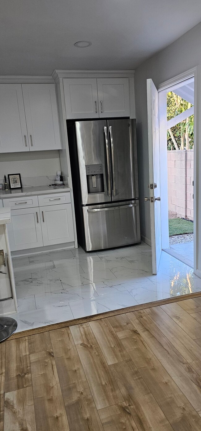 Photo - 3717 W 116th St