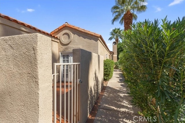 Photo - 77 Lakeshore Dr