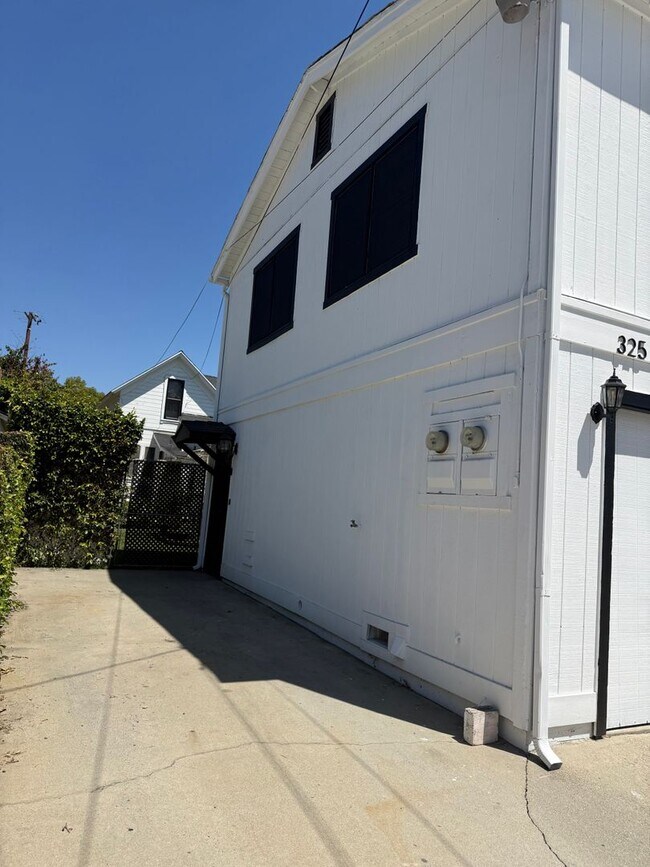 Photo - Large renovated Stand alone one bedroom above garage