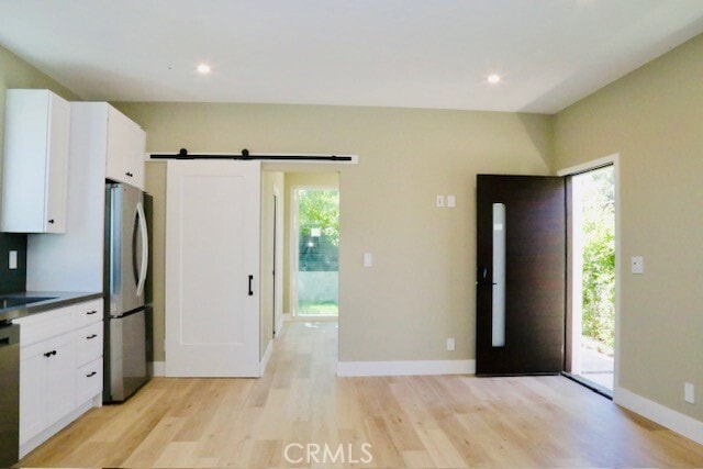 Building Photo - 729 Center St