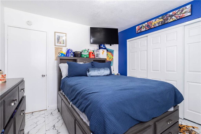 Photo - 43921 30th St E