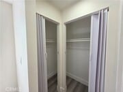 Photo - 6911 Woodley Ave