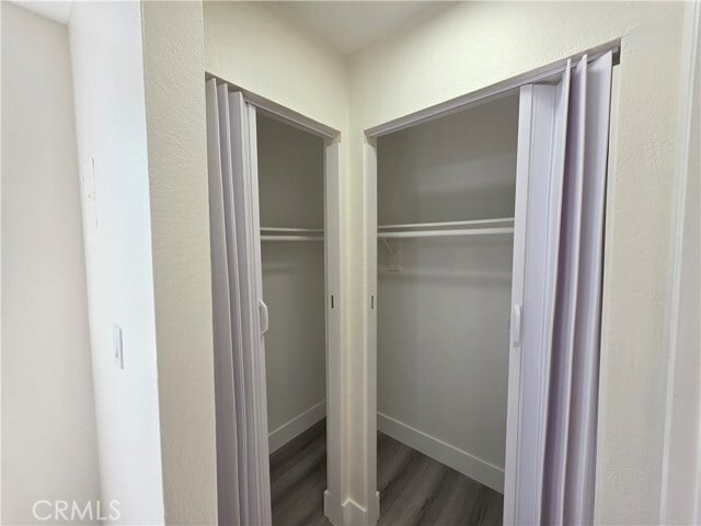 Photo - 6911 Woodley Ave