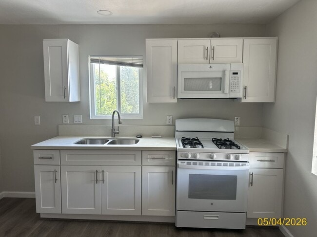Photo - 4734 E 57th St Unit C