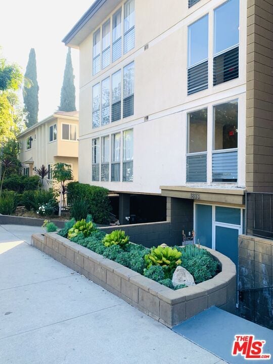 Photo - 1833 Normandie Ave Unit 108