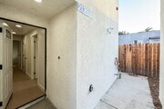 Photo - Brand New Luxury 4 & 5 Bed Units Unit #2120