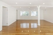 Photo - 1610 N Hoover St Townhome