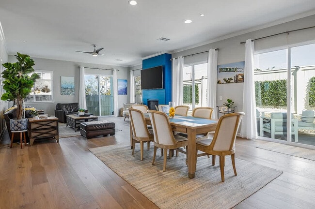 Photo - 1416 MacKinnon Ave Unit ID1292585P