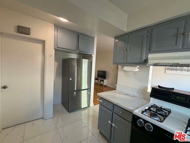 Building Photo - 10760 Woodbine St Unit 1A