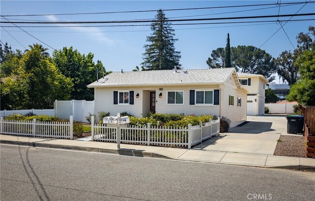 Photo - 25461 Cole St Townhome