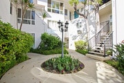 Photo - Levering Apartments