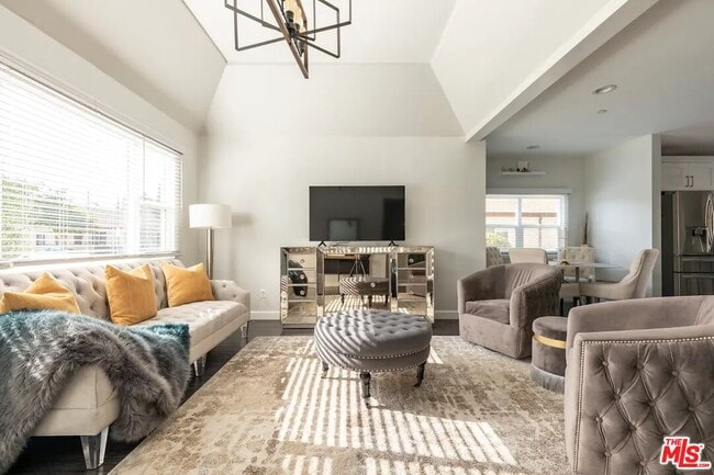 Photo - 1207 Reynolds Dr