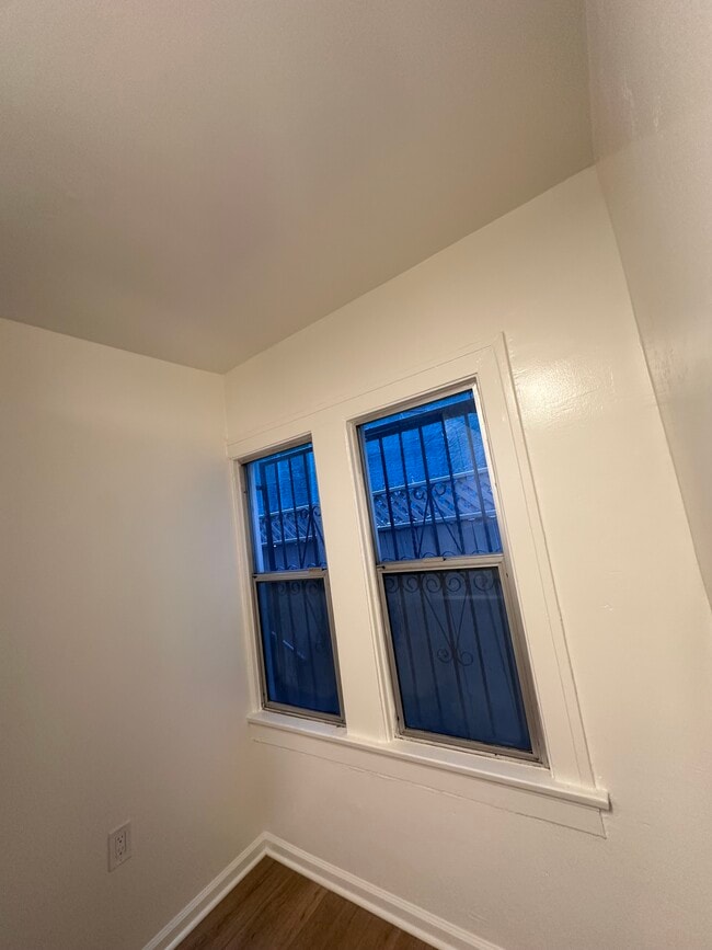 Photo - 5123 Marathon St Unit 5129.5