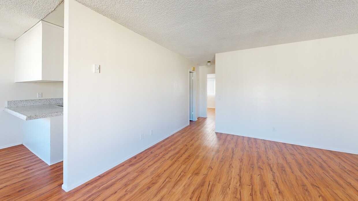 3D Tour - Ryon ave Apartments