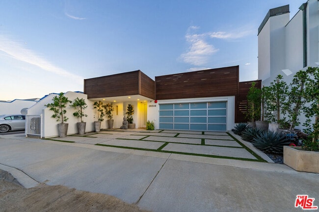 Photo - 26508 Latigo Shore Dr