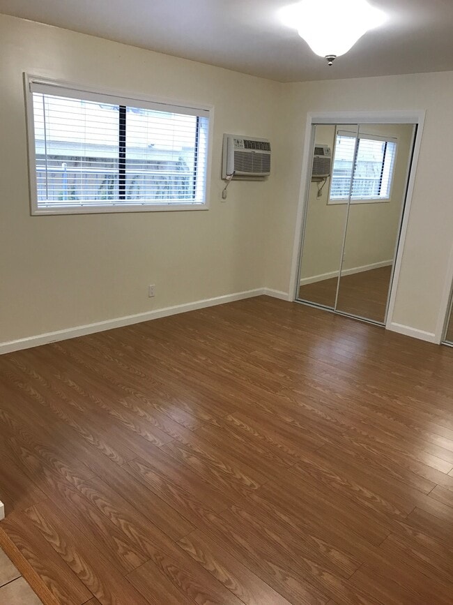 Photo - 7043 Alabama Ave Unit 204