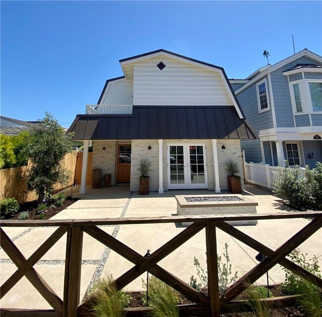 Photo - 602 Marguerite Ave Townhome