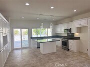 Photo - 2975 Gibson St