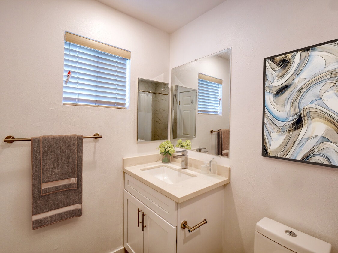 Floor Plan - Large 1 Bed 1 Bath