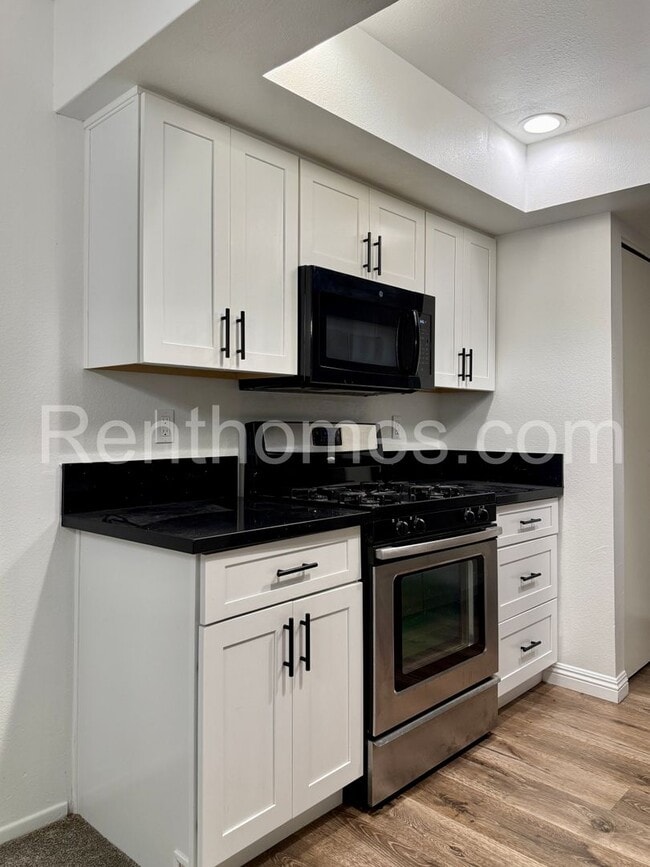 Photo - 9352 Twin Trails Dr Unit 204