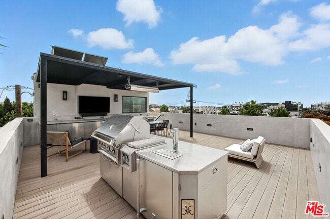 Photo - 1126 Broadway