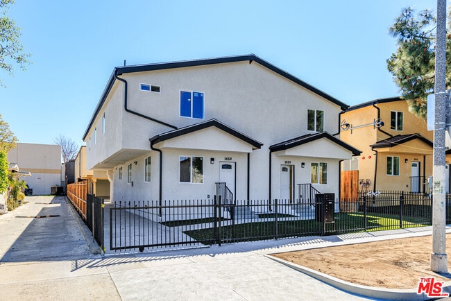 Building Photo - 1640 Murchison St