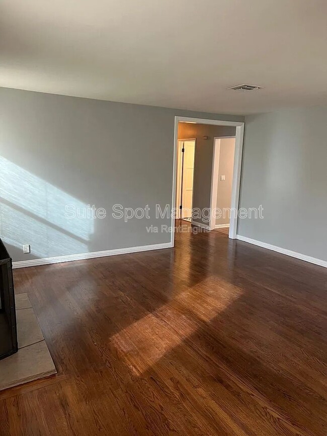 Photo - 456 N Batavia St Unit 456