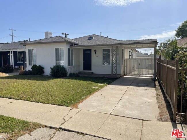 Photo - 2830 S Holt Ave House