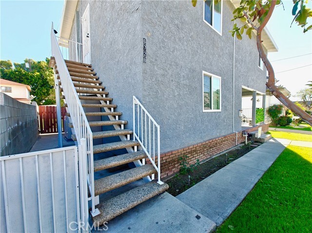 Photo - 6728 Whittier Ave