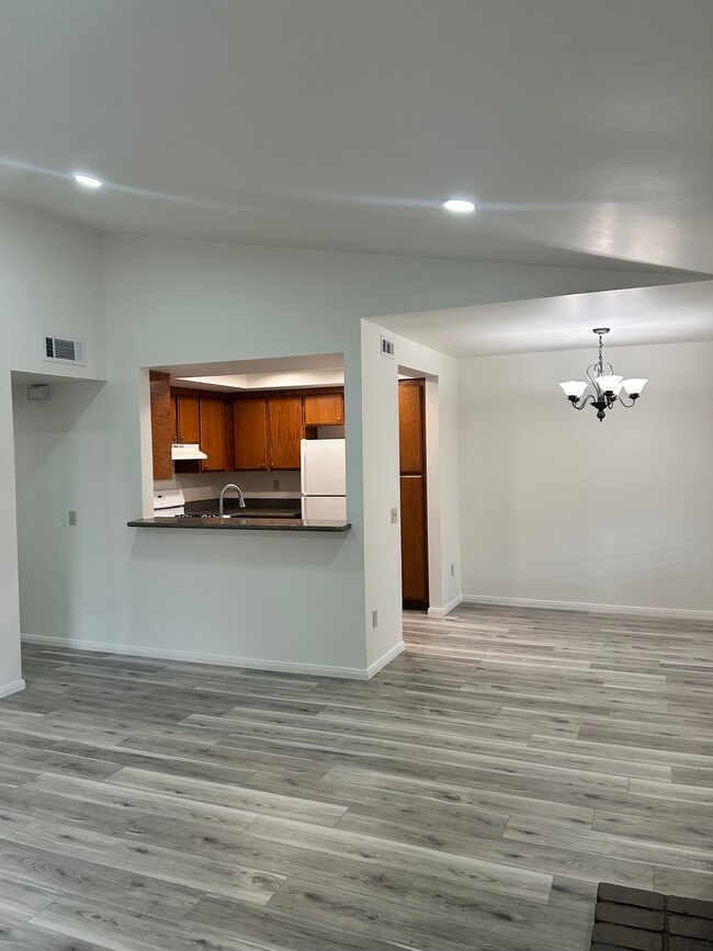 Photo - 795 Brookstone Rd Unit 204