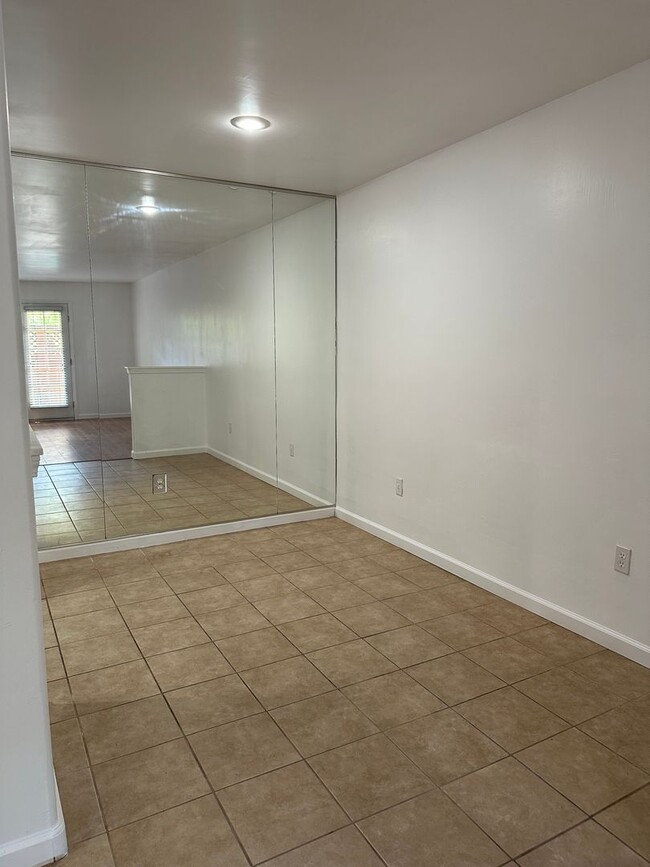 Photo - 54TH ST - Beautiful 1/1 Condo w Patio, Stainless Kitchen, Near SDSU! Unit 117